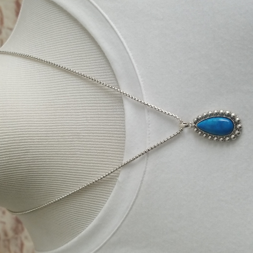 New Lucky Brand Turquoise Pendant Necklace
